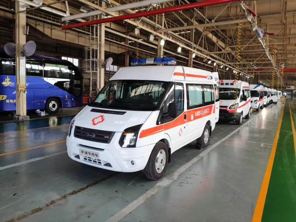 记上海华源复合新材料有限公司 紧急生产抗疫负压救护车专用复合板